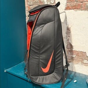 Nike Court Tech 1 Tennis bag, never used, but not new with tags.